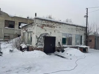 Нежилое здание - мойка, бокс, площадью 1759,4 кв.м, кадастровый №24:50:0500258:232, земельный участок, площадью 18456+/-48 кв.м, кадастровый №24:50:0500258:277, расположенные по  адресу: Красноярский край, г. Красноярск, ул. Томская, з/уч 41 «Д», стр.10. Начальная цена продажи 59 741 000 руб…