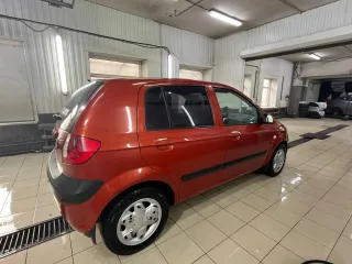 Hyundai Getz GLS 1.6 AT 2007 легковой автомобиль Hyundai Gets GLS 1.6 AT, 2007 года выпуска, VIN: KMHBU51BP8U771856, КПП механическая. Водительская дверь не родная (не при мне ставили), поэтому двери могут все не открыться/закрыться, а багажник не закрыться вообще (редко). ГУР (гидроусилитель…