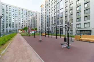 1-ком. квартира, общей площадью 33.4 кв. м. Кадастровый номер: 78:06:0206202:5222
Расположенная по адресу: Санкт-Петербург, Остров Декабристов, улица Уральская, д. 21, строение 1, квартира 800
Квартира находится в залоге у Банка ВТБ (ПАО)