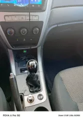 Автомобиль марки GEELY модель Emgrand X7 2015 г.в. VIN-номер Y4K8752S4FB009293. Пробег уточнять при осмотре. Залог — ПАО Совкомбанк.
