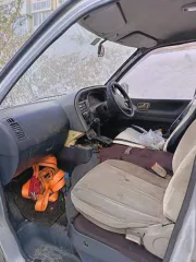 Nissan Largo 1994 года, 79 л.с., пробег 202381 км, АКПП, задний привод. Госномер Т844ВО49. Двигатель дизельный CD20-405989Х, объем 1973 см³, мощность 79 л.с. Кузов VNW30011917, серый цвет. Состояние: требуется полный ремонт и покраска кузова, значительная коррозия. Лобовое стекло с трещиной…