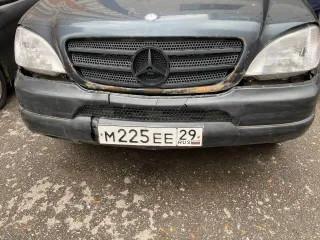 Mercedes-Benz ML320, 2000 Mercedes-Benz M-Класс, 2000 года, 218 лс, 354055 км, полный привод, АКПП, Легковой автомобиль, марка, модель: Mercedes-Benz ML320, VIN: 4JGAB54E5YA185990, категория тс – В, 2000 г.в., кузов: 4JGAB54E5YA185990, цвет кузова – черный, мощность двигателя, л.с. (кВт) – 218…