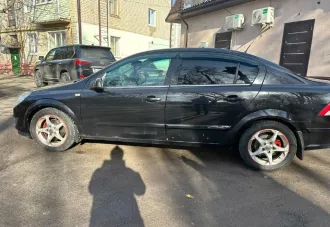 Автомобиль легковой, марка: Opel, модель: Astra, VIN: XUF0AHL698B000068, год изготовления: 2008