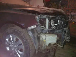 Kia Cerato, 2010 года, 126 лс, 300 000 км, АКПП. VIN: KNAFU411AA5290229. Имущество является предметом залога по кредитному договору, заключенному с АО «Ингосстрах Банк». Техническое состояние автомобиля: условно-пригодное, отсутствует передняя часть автомобиля.