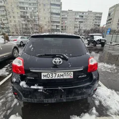 Toyota Auris, 2010. Легковой автомобиль TOYOTA Auris, 2010 г. в., кузов №: NMTKE58E80R065360, (VIN): NMTKE58E80R065360, цвет: черный, гос. знак М037АМ550. С имуществом, являющимся предметом продажи и имеющимися в отношении этого имущества правоустанавливающими документами можно ознакомиться с…