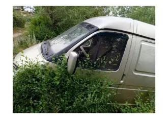 ГАЗ 2752 Соболь 2005 года, цвет антика. VIN X9627520050414197, ПТС 64 РВ 039146, госномер М127СН58. Двигатель бензиновый, модель 40522А, номер 53055776, мощность 140 л.с. (103 кВт). Разрешенная максимальная масса 2800 кг, масса без нагрузки 1970 кг.