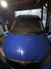 Skoda Fabia 2009 года, 60 лс. Автомобиль легковой, марка: SKODA, модель: FABIA, VIN: XW8AA15J7AK501762, гос. рег. номер: Х825УА18, год изготовления: 2009. Транспортное средство имеет повреждения.