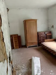 1/2 доля квартиры и 1/2 доля земельного участка в Пермском крае. 1/2 доля жилого дома, площадь 30,6 кв.м., назначение: жилое, количество этажей: 1, кадастровый номер: 59:05:0201001:475, адрес: Российская Федерация, край Пермский, м.о. Губахинский, рп Углеуральский, ул Ленина, д 108, кв. 1. 1/2…