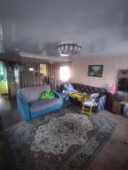 1/4 доля в праве на жилое помещение, расположенное по адресу: Челябинская область, р-н Еманжелинский, рп Красногорский, ул. Советская, д 30, кадастровый номер 74:28:0301019:117, площадью 54,7 кв.м. С имуществом можно ознакомиться по предварительной записи по номеру телефона: 8-996-230-89-69, либо…