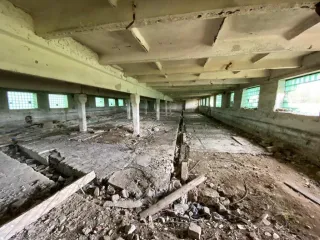 Нежилое здание (свинарник) 1 376,9 кв.м., земельный участок 18 052 +/-1 176 кв.м., Смоленская область, Гагаринский р-н, с/п Акатовское, д. Ивашково, стр. 4, кадастровые номера 67:03:1620101:511, 67:03:0030201:3220, земли сельскохозяйственного назначения - под производственной базой…