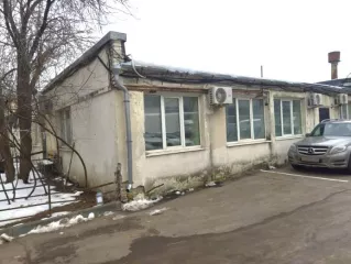 Здание, назначение: нежилое, этажность: 1, общая площадь 151 кв. м, кадастровый № 77:09:0005011:7112, адрес: Российская Федерация, г. Москва, вн.тер.г. муниципальный округ Хорошевский, ул. 4-я Магистральная. Имеется аренда. Здание, назначение: нежилое, этажность: 1, общая площадь 195 кв. м…
