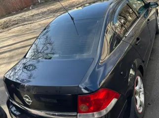 Автомобиль легковой, марка: Opel, модель: Astra, VIN: XUF0AHL698B000068, год изготовления: 2008