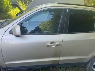 Hyundai Santa Fe 2.7 GLS AT 2007 года выпуска, VIN KMHSH81DP8U248868. Автомобиль на ходу, пробег около 312 000 км, техническое состояние не исследовалось.