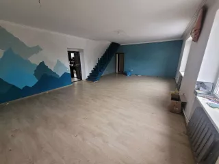Недвижимое имущество (двухэтажный жилой дом 277,9 кв. м), Кадастровый номер: 72:17:2403001:218. Расположенный по адресу: Российская Федерация, Тюменская область, Тюменский район, д. Есаулова, улица Северная, дом 9. 
Земельный участок, категория земель: земли населенный пунктов. Разрешенное…