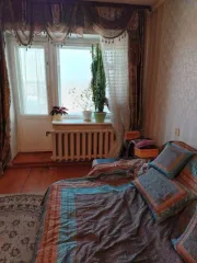 1/2 доли на квартиру в Бурятии еще 1/2 доля в праве на жилое помещение, площадь: 56,9кв.м., адрес  местонахождение : Российская Федерация, Республика Бурятия, м.р н Северо Байкальский, г.п. поселок Новый Уоян, пгт. Новый Уоян, ул. 70 лет Октября, д. 30, кв. 11, кадастровый номер: 03:17:090146:350