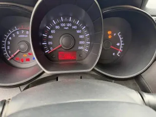 Kia Rio 2012 года, 123 лс, 330000 км, АКПП, легковой автомобиль, VIN-номер: Z94CB41BBDR104462, государственный регистрационный номер: М504МУ550