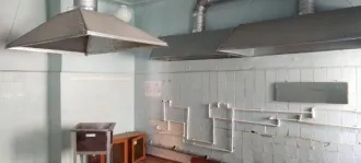 объекты недвижимости, расположенные по адресу: Оренбургская обл., г. Новотроицк, ул. Советская, 52а в границах земельного участка с кадастровым номером 56:42:0227016:1 площадью 2857,0 кв.м: нежилое здание с кадастровым номером 56:42:0227016:218 площадью 1054,6 кв.м; нежилое здание с кадастровым…