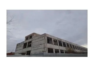 Здание производственное (административное) площадью 2160,3 кв.м, кадастровый номер 34:34:060060:850 с земельным участком площадью 2430 кв.м, кадастровый номер 34:34:060060:811. Волгоград, Советский район, пр-кт Университетский, 104а. Количество этажей: 2. Общие сведения об ограничениях и…