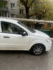 Chevrolet Aveo 2011 года, 101 л.с., легковой автомобиль, марка: Chevrolet, модель: Aveo, год изготовления: 2011, цвет: белый, VIN: XUUSF69W9B0024617, г/н: А133КР164, мощность двигателя, л.с. (кВт): 101