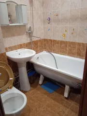 Жилое помещение 27,6 кв.м и 1/24 доли на земельный участок 699 кв.м, Удмуртская Республика, г. Ижевск Жилое помещение площадь: 27,6 кв.м., кадастровый номер: 18:26:040460:42 и 1/24 доля в праве на земельный участок, площадь: 699 кв.м., категория земель: Земли населенных пунктов, разрешенное…