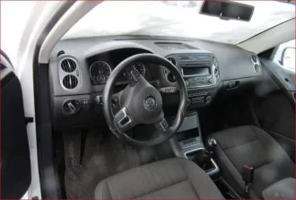 Volkswagen Tiguan 2012 года, 122 л.с., VIN: XW8ZZZ5NZDG100840