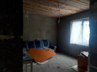 7/8 доля в праве на жилое здание, площадь: 89 кв.м., кадастровый номер: 31:06:0411008:72 и 
Право аренды на земельный участок, площадь: 1 831 кв.м., категория земель: Земли населенных пунктов, разрешенное использование: Для ведения личного подсобного хозяйства, кадастровый номер: 31:06:0411008:55…