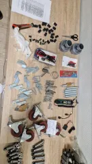 Автозапчасти, диагностическое оборудование и инструмент. Годные остатки: Топливный насос высокого давления торговой марки "WEIFU" модели "NJ-VE4/11E1250P140" - 1 шт. Автомобильный тестер напряжения и обрыва цепи торговой марки SANTA DO5048 - 1 шт. Винты металлические - 33 шт. Микропереключатель…