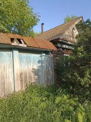 Жилой дом, общая площадь 26 кв.м., кадастровый номер: 21:20:210101:70 и земельный участок, площадь 3157 кв.м., кадастровый номер: 21:20:210101:20, расположенные по адресу: 429915, Чувашская Республика-Чувашия, Цивильский р-н, д. Сятры, ул. Социалистическая, д.10.