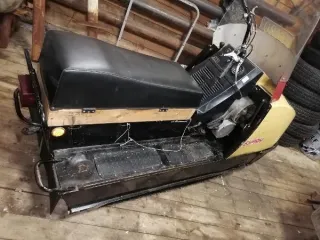 Снегоход Буран С-640А1И 1998 года выпуска, VIN 28030401 (8030319), вид транспорта: снегоход.