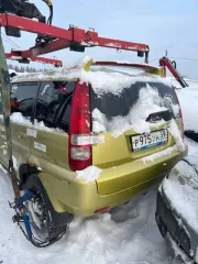 Honda HR-V 2000 года, 105 л.с., госномер Р975УН59, цвет желтый, двигатель бензиновый.