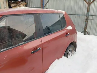 Škoda Fabia 2008 года выпуска, VIN XW8AH15J09K500864, цвет оранжево-красный, автомобиль снят с учета и находится в разукомплектованном состоянии.