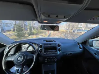 Volkswagen Tiguan, 2013 года выпуска, идентификационный номер XW8ZZZ5NZDG121378, гос.номер М692ВН774. Volkswagen Tiguan, 2013