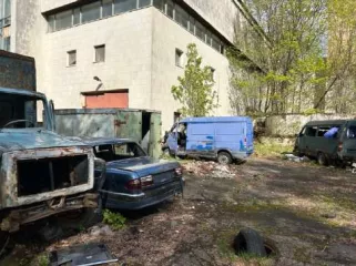 Недвижимое и движимое имущество - здание, назначение: нежилое (гостиница), кад номер: 50:60:0020103:58; здание, назначение: нежилое (проходная), кад номер: 50:60:0020103:55; помещение, назначение: нежилое (теплица), кад номер: 50:60:0020103:92; сооружение, назначение: нежилое (благоустройство с…