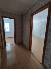 Однокомнатная квартира общей площадью 33,10 кв.м., назначение: жилое помещение, этаж 1, Кадастровый номер 25:30:020101:4283. Расположенная по адресу: Приморский край, г. Лесозаводск, ул. Макарова, д. 19, кв. 2. 
Описание:
Квартира однокомнатная, удобной планировки (зал совмещён с кухней) , общая…