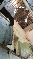 Трехэтажное нежилое здание общей площадью 888,4 кв. м с кадастровым номером 64:48:000000:9960, являющееся объектом культурного наследия местного значения «Баня, арх. Тарасов А.В., Вишняк А.С., инж. Федоров В.И.», расположенное по адресу: Российская Федерация, Саратовская область, город Саратов…