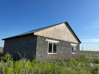 Земельный участок 651 кв.м и дом 98,5 кв.м Оренбургская область. Земельный участок площадью 651 +/- 9 кв. м, категория земель: Земли населенных пунктов, разрешенное использование: земельные участки, предназначенные для размещения домов малоэтажной жилой застройки, в том числе индивидуальной жилой…