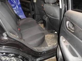 Nissan Qashqai 2014 года, черный цвет, VIN: SJNFBAJ11U1101322, ПТС: 78 УУ 207869, госномер: М048АР186, бензиновый двигатель 2.0 л (144 л. с.), объем 1997 см³, максимальная масса 1890 кг, масса без нагрузки 1447 кг. Совместно нажитое имущество.