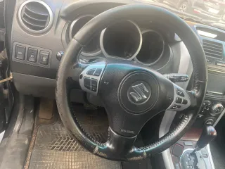 Suzuki Grand Vitara 2007 года выпуска, VIN JSAJTD54V00232688. Во избежание претензий относительно технического состояния и комплектности, покупателю необходимо проявить осмотрительность и осмотреть автомобиль по месту нахождения лично или через представителя с доверенностью. Ознакомление с…