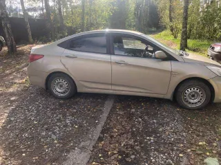 Hyundai Solaris, 2013 года, 123 лс, 312883 км. Легковой автомобиль, марка: ХЕНДЭ СОЛЯРИС, год изготовления: 2013, VIN Z94CU41DADR272012, пробег 312883 км. В связи с тем, что невозможно выяснить наличие обременений и иных ограничений, на имуществе возможно имеются ограничения, которые подлежат…