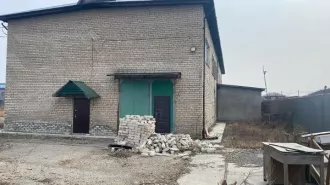 Объект аренды – единый недвижимый комплекс в составе: - 5 объектов недвижимости, общей площадью 1 975,70 кв.м. - земельный участок, общей площадью 15 000 +/- 31. Адрес (местонахождение) объекта: Приморский край, г. Уссурийск, ул. Резервная, д.13 имущественный комплекс, из 5 объектов недвижимости…