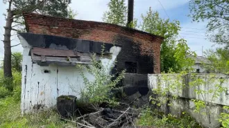 Нежилое здание котельной №2, 286,9 кв.м, с участком 335 кв.м, Шимановск. Нежилое здание (здание котельной № 2), расположенное по адресу: г. Шимановск, ул. Некрасова, д. 29А, площадью 286,9 кв.м., кадастровый номер 28:07:040051:317; продажа объекта осуществляется одновременно с отчуждением…