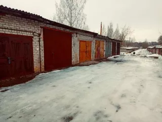 Нежилое помещение «гараж» площадью 21 кв.м., кадастровый номер 43:40:000367:6715, расположенное по адресу Кировская область, г. Киров, ул. Слобода Мезрины, тер гк Светлячок, бокс 175 Нежилое помещение «гараж» площадью 21 кв.м., кадастровый номер 43:40:000367:6715, расположенное по адресу Кировская…