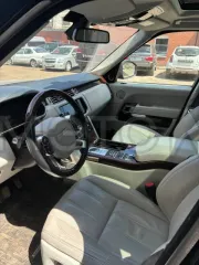Land rover range rover 2016, 510 лс, 94000 км, полный привод, АКПП, объем двигателя 5,0/бензин, цвет черный.