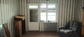 1/4 + 1/4 доли квартиры (52 кв.м) и 1/4 доли помещения, Омская область, назначение: жилое, кадастровый (условный) номер: 55:26:240101:1263, адрес: Омская область, Таврический р-н, с. Прииртышье, ул. Ленина, д. 21, кв. 13