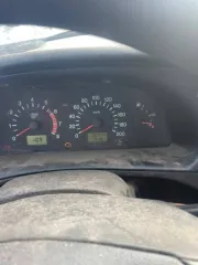 Chevrolet Niva 2013 года выпуска, VIN: Х9L212300D0474769, пробег 193000 км. Вмятина на заднем правом крыле, повреждены бампер передний и правое переднее крыло.