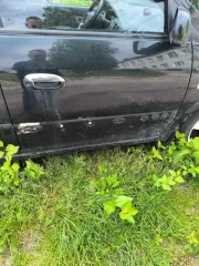 Kia Carens 2005 года, 105 л.с., пробег 201664 км. Цвет темно-зеленый. VIN: KNEFC525155398602. Категория B (M1). ПТС 71ОС 745362. Не на ходу. Требуется переварка порогов и задних внутренних арок, ремонт электрики, системы охлаждения и двигателя. Имеются коррозия, вмятины кузова, требуется покраска…