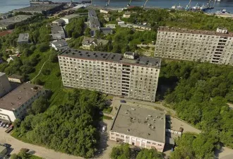 Жилое помещение общей площадью 18,1 м² по адресу: Мурманская обл., г. Мурманск, ул. Подгорная, д. 54 (общ), кв. 939. Кадастровый номер: 51:20:0001055:775.