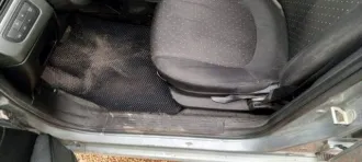 Fiat Punto 2007 года, 77 л.с., пробег 175 000 км, АКПП. Приехала своим ходом. Не работает кондиционер, задние двери открываются только изнутри, ошибка по подушкам, очаги коррозии по кузову. Более подробное техническое состояние выясняйте самостоятельно в ходе осмотра.