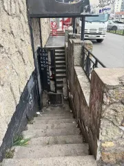 Помещение 355.4 кв.м в Санкт-Петербурге. Нежилое помещение общей площадью 355.4 кв.м, кадастровый номер 78:11:0006110:7396, адрес: Российская Федерация, Санкт-Петербург, проспект Индустриальный, д.27, литера А, помещение 46-Н. В нежилом помещении требуется ремонт, имеется задолженность по…