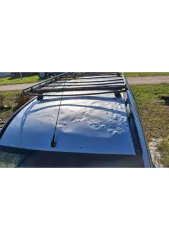 Renault Kangoo 2008 года, 75 л.с., пробег 111111 км. Легковой универсал, VIN: VF1KCEBCF40098542, госномер М418ЕТ13. Не работает таксометр, не показывает дисплей с топливом и температурой, двигатель работает с перебоями. Вмятины на задней правой двери и заднем правом крыле. Царапина на левой фаре…